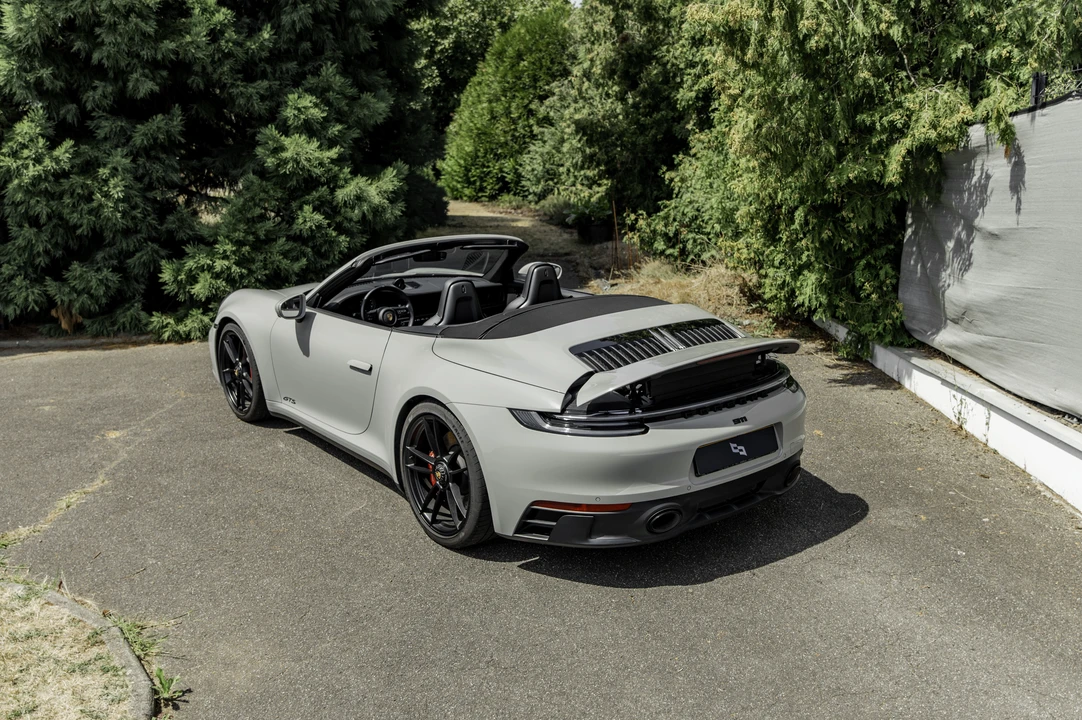 2023 Porsche 911 - Image 14 of 31