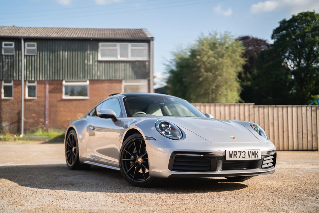 2023 Porsche 992 Carrera - Image 3 of 31