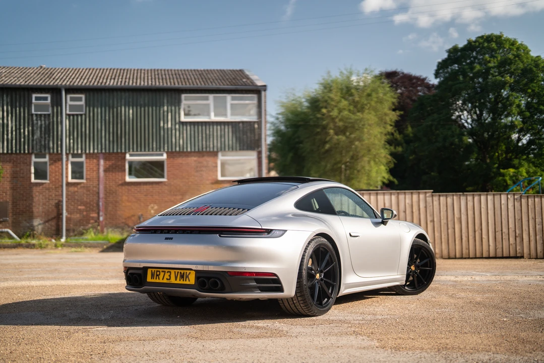2023 Porsche 992 Carrera - Image 5 of 31