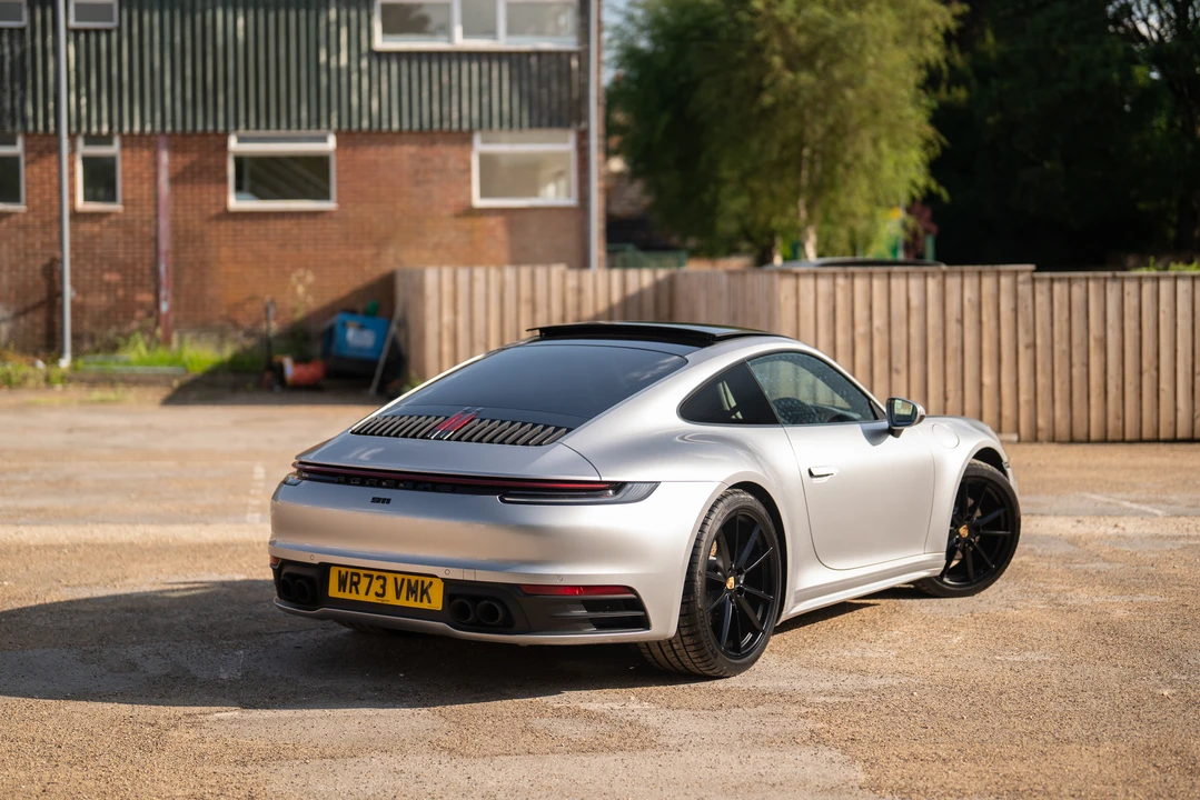 2023 Porsche 992 Carrera - Image 12 of 31