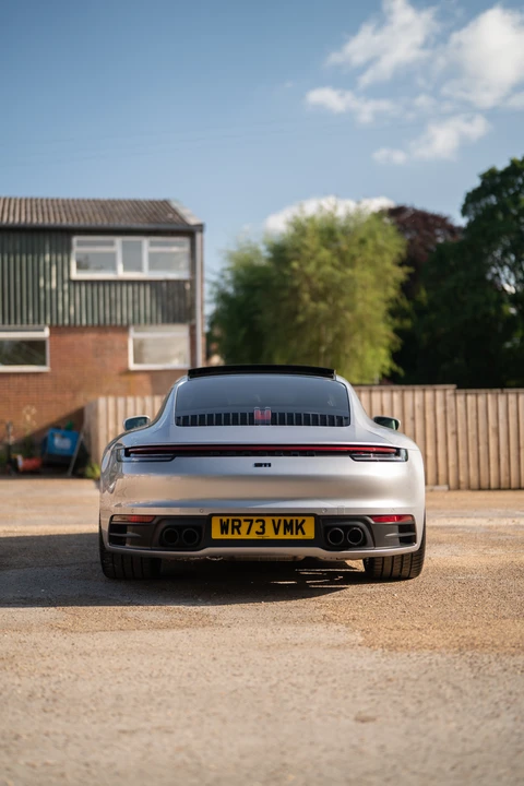 2023 Porsche 992 Carrera - Image 20 of 31