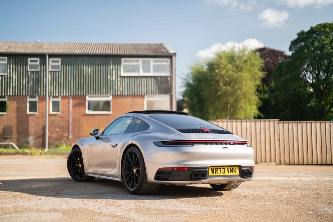 2023 Porsche 992 Carrera - Image 7 of 31