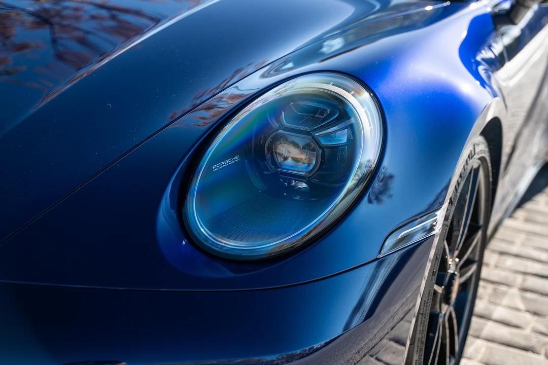 2023 Porsche 992 Carrera - Image 15 of 31
