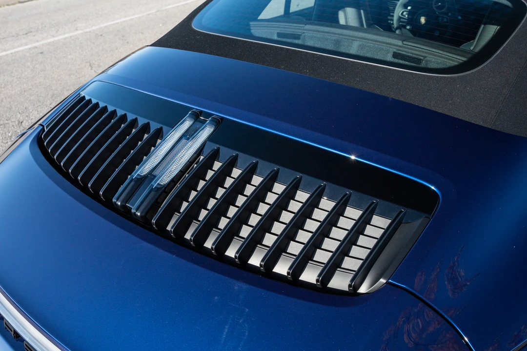 2023 Porsche 992 Carrera - Image 24 of 31