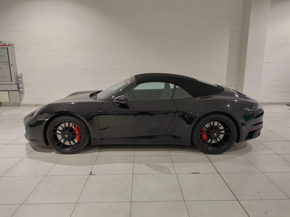 2023 Porsche 992 Carrera GTS - Image 16 of 31