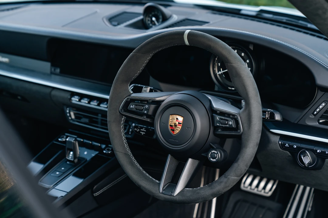 2023 Porsche 992 Dakar - Image 4 of 15