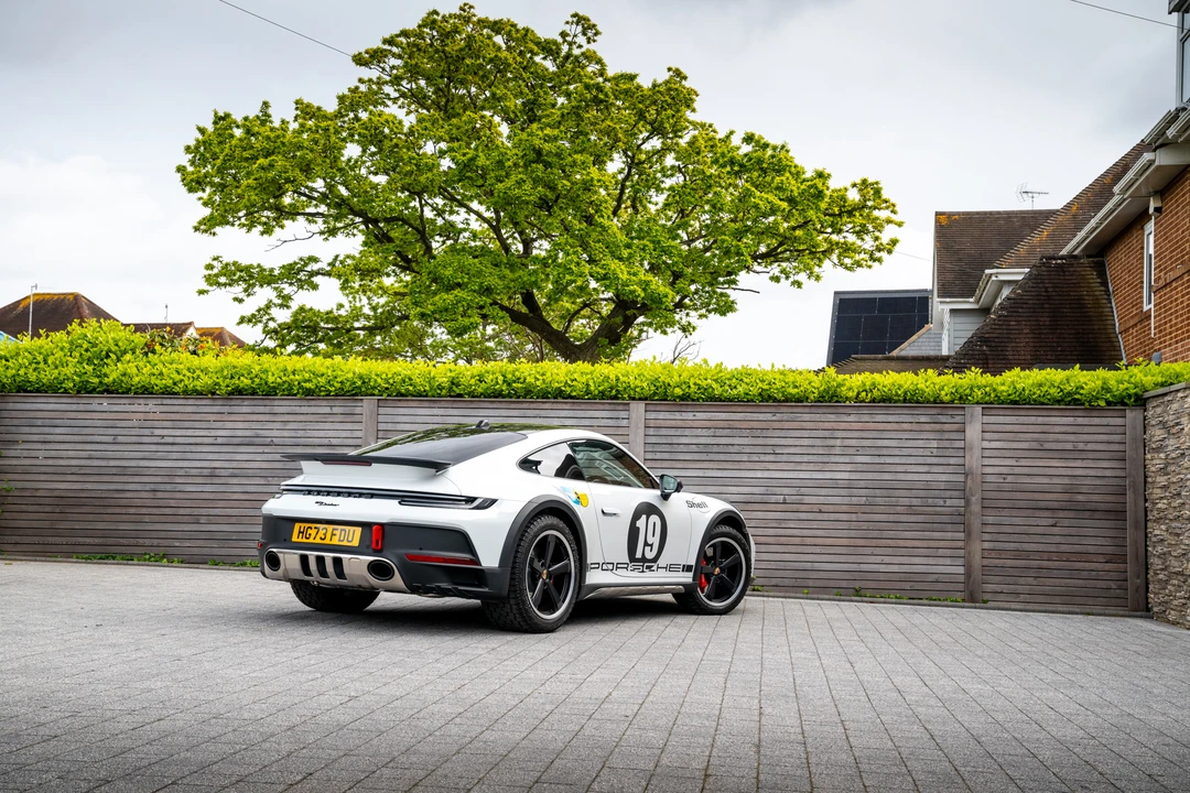 2023 Porsche 992 Dakar - Image 15 of 31