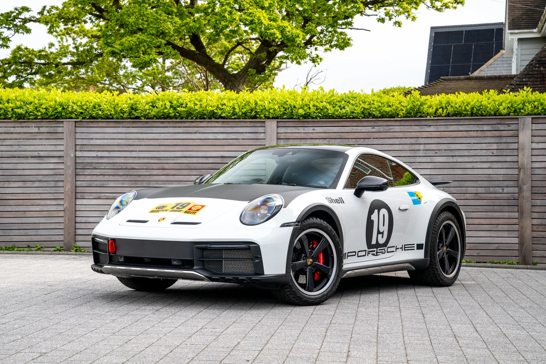 2023 Porsche 992 Dakar - Image 3 of 31