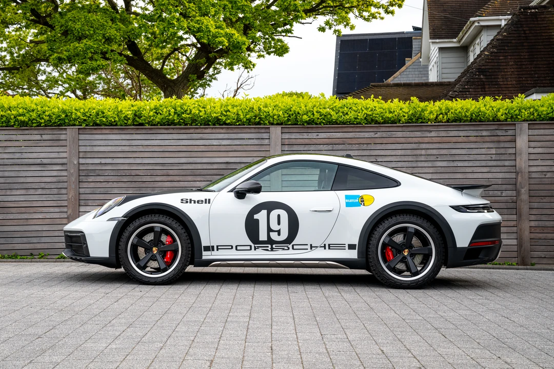 2023 Porsche 992 Dakar - Image 4 of 31