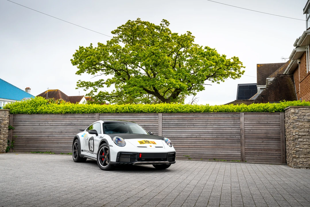 2023 Porsche 992 Dakar - Image 17 of 31