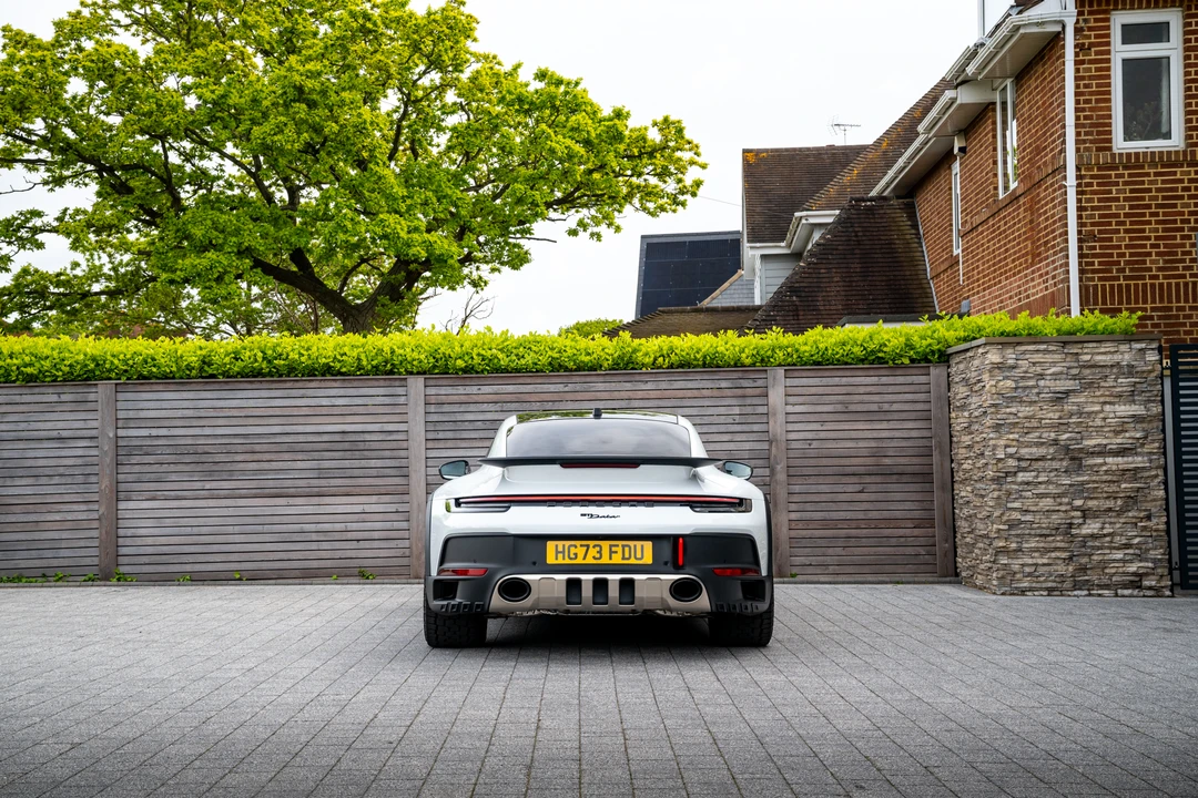 2023 Porsche 992 Dakar - Image 14 of 31