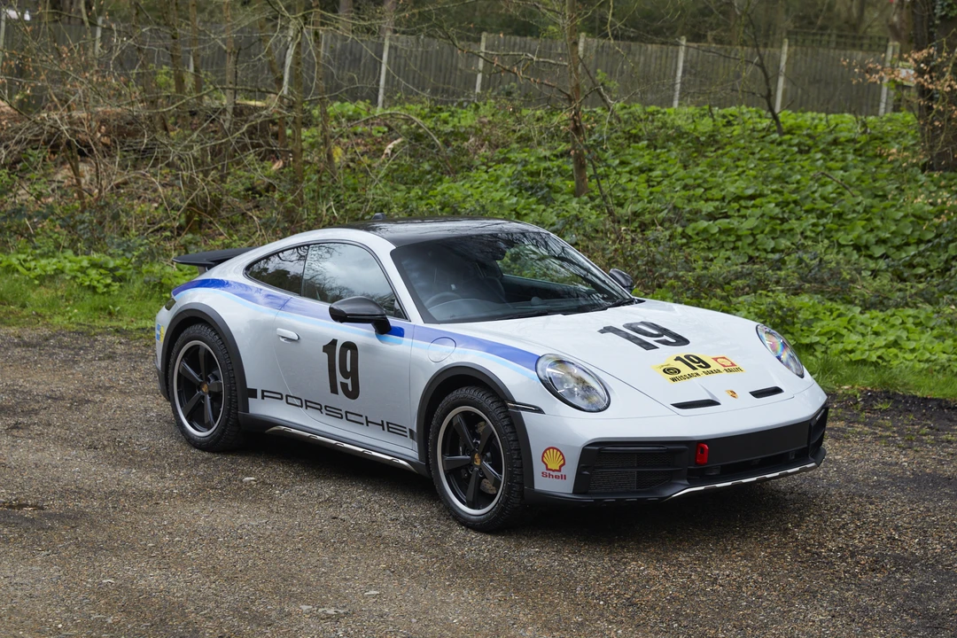 2023 Porsche 992 Dakar - Image 14 of 31