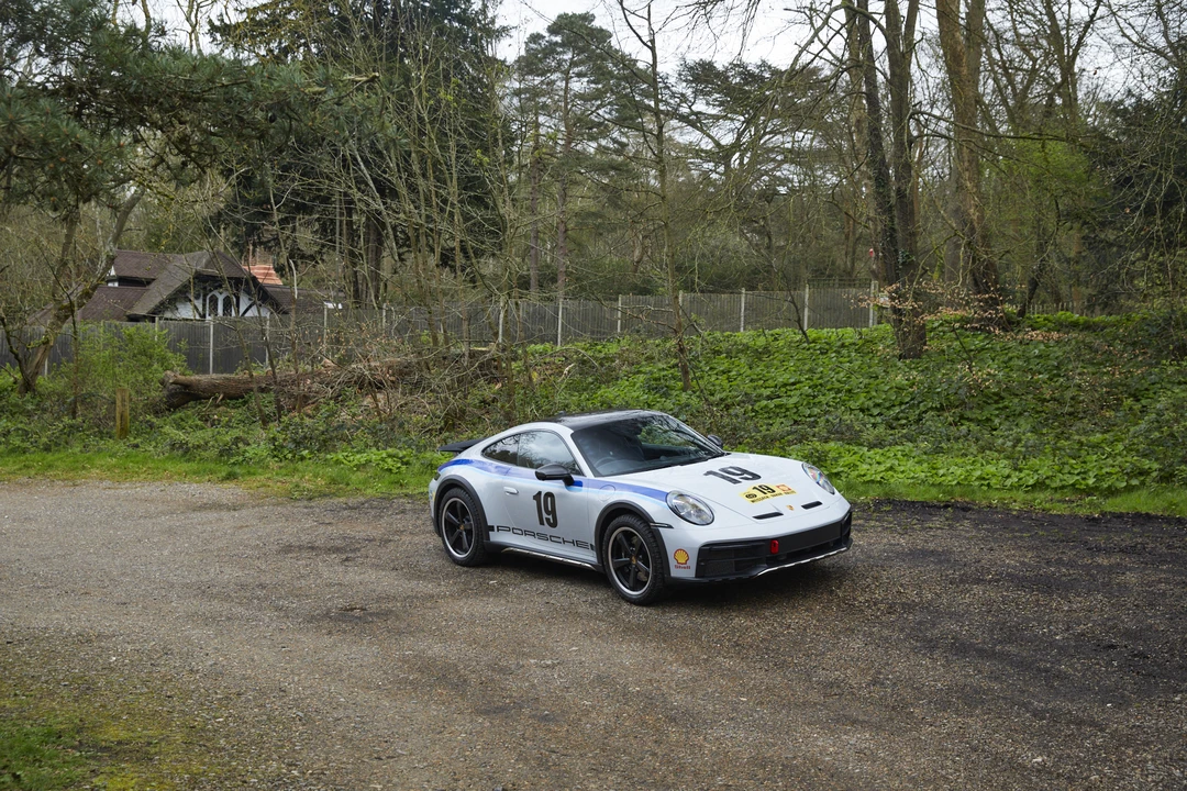 2023 Porsche 992 Dakar - Image 15 of 31