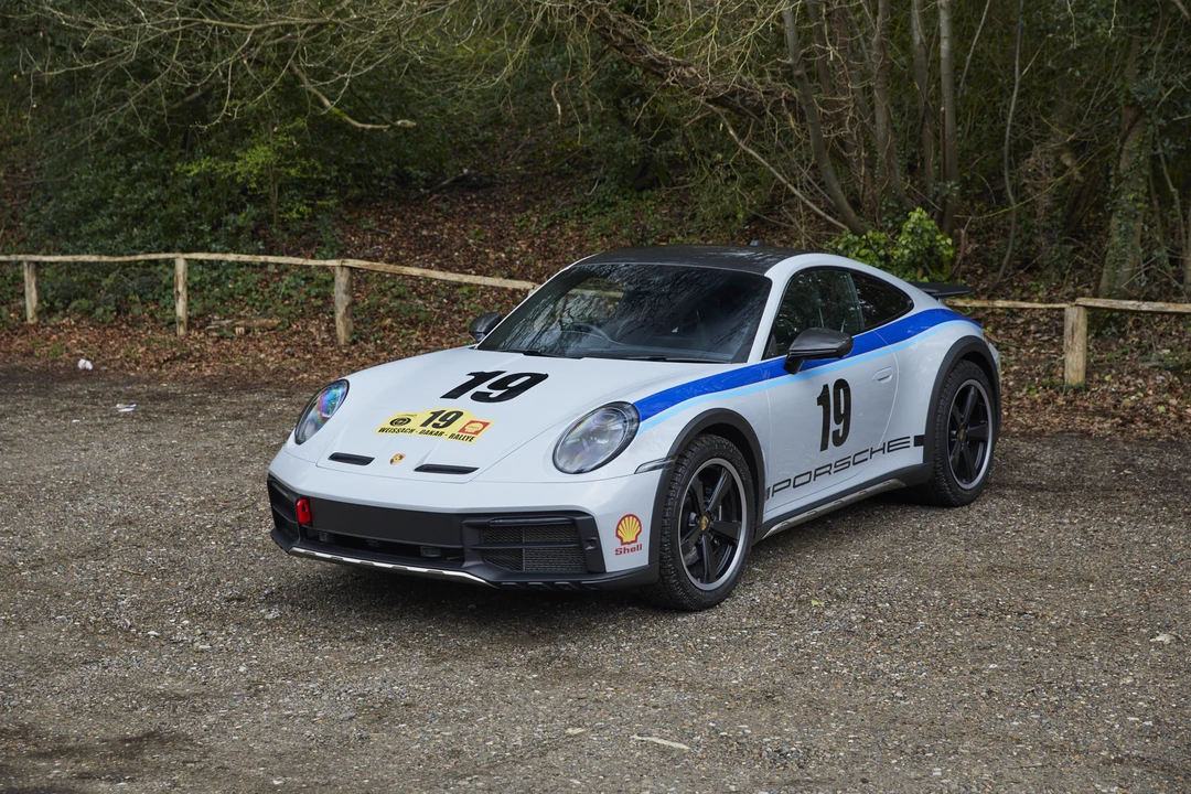 2023 Porsche 992 Dakar - Image 11 of 31