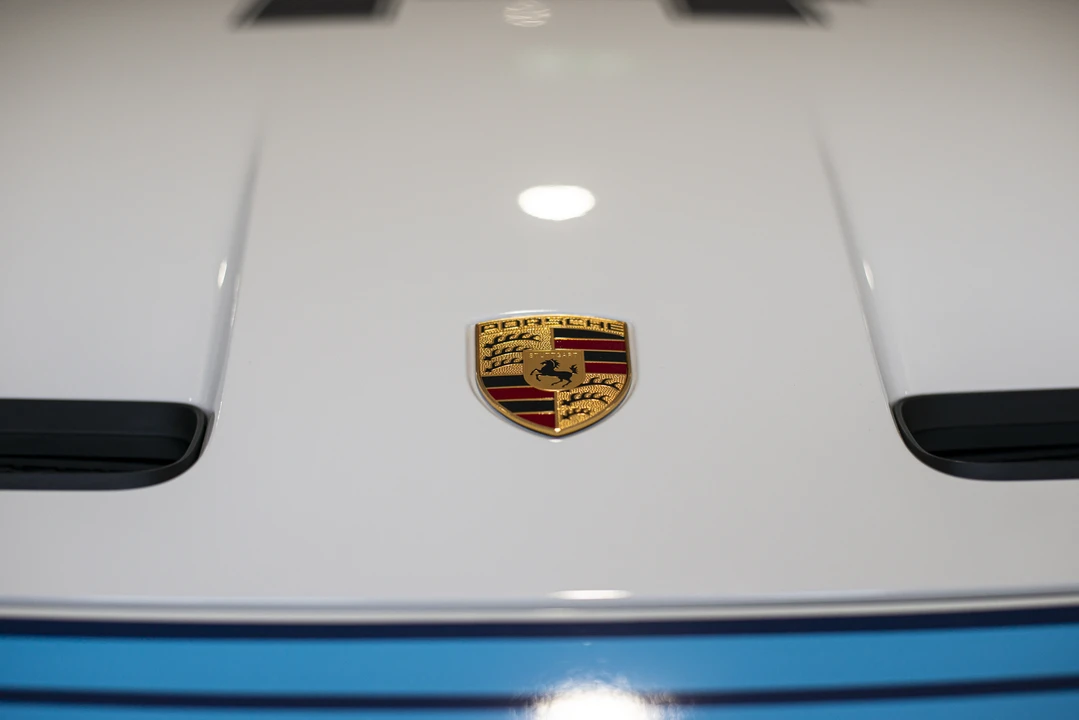 2023 Porsche 992 Dakar - Image 18 of 31