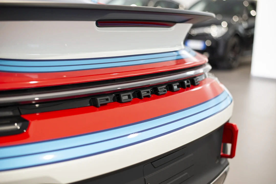2023 Porsche 992 Dakar - Image 28 of 31
