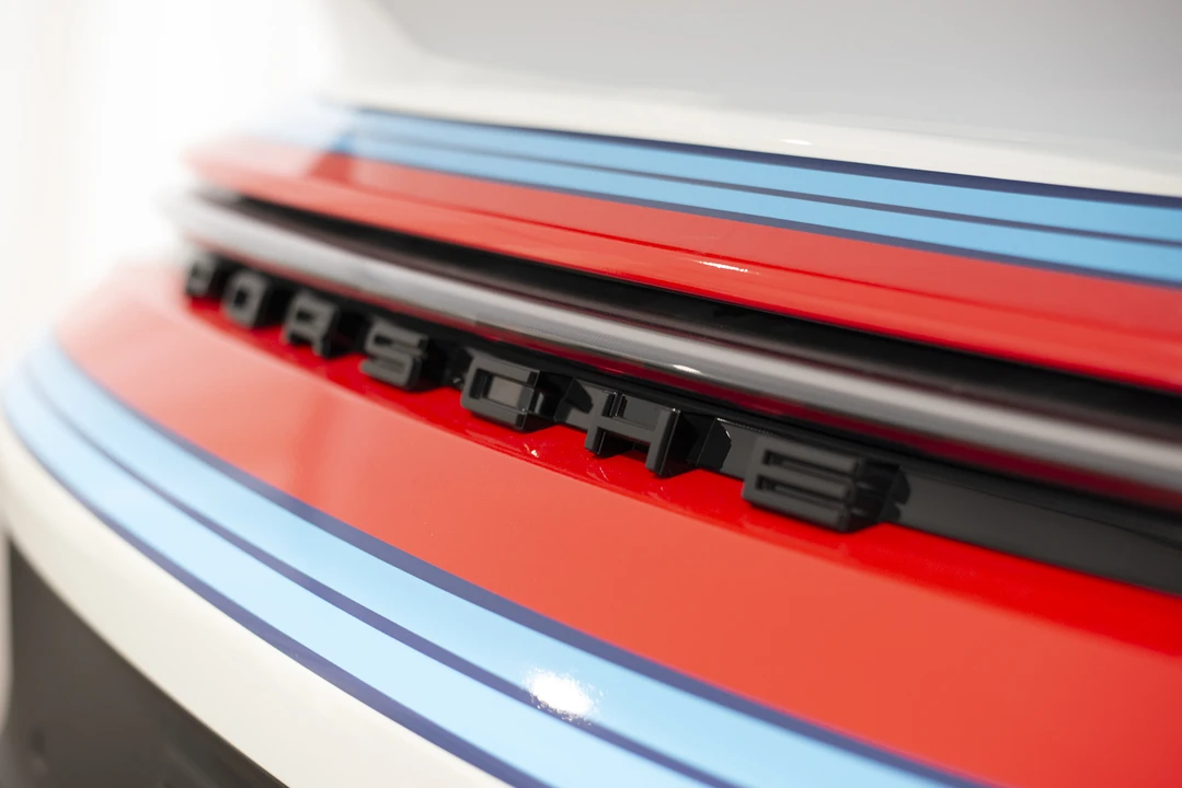 2023 Porsche 992 Dakar - Image 31 of 31