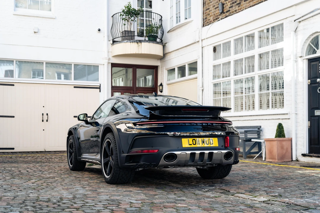 2023 Porsche 992 Dakar - Image 16 of 31