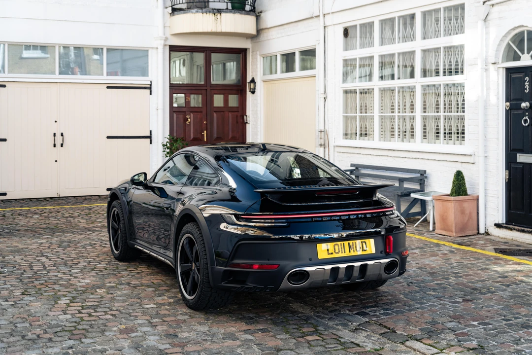 2023 Porsche 992 Dakar - Image 8 of 31