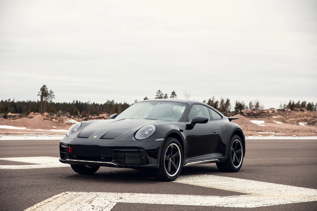 2023 Porsche 992 Dakar - Image 19 of 31