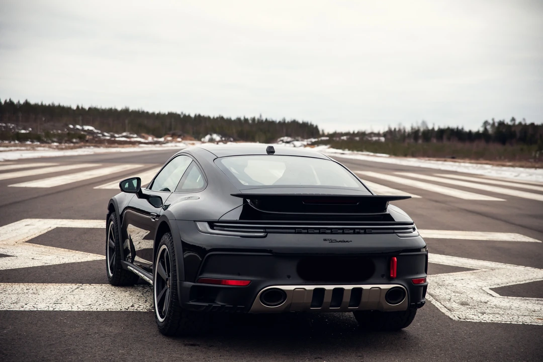 2023 Porsche 992 Dakar - Image 5 of 31