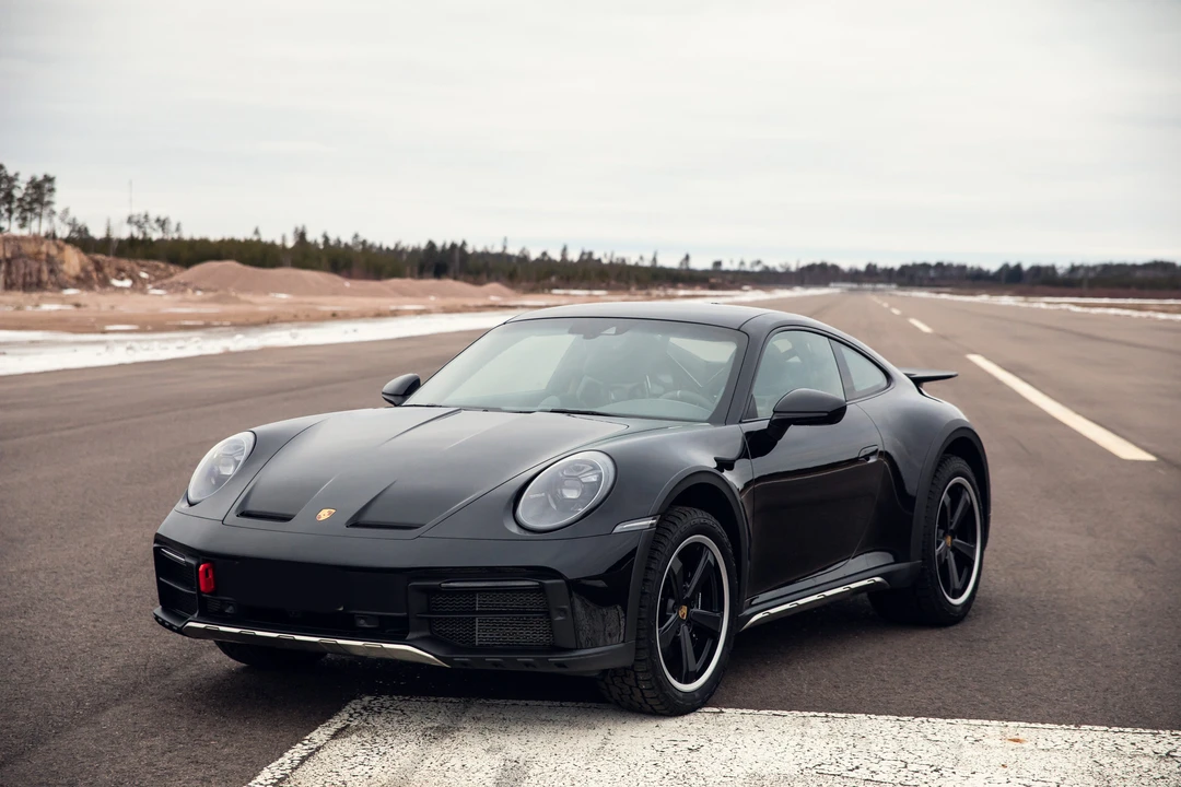2023 Porsche 992 Dakar - Image 3 of 31