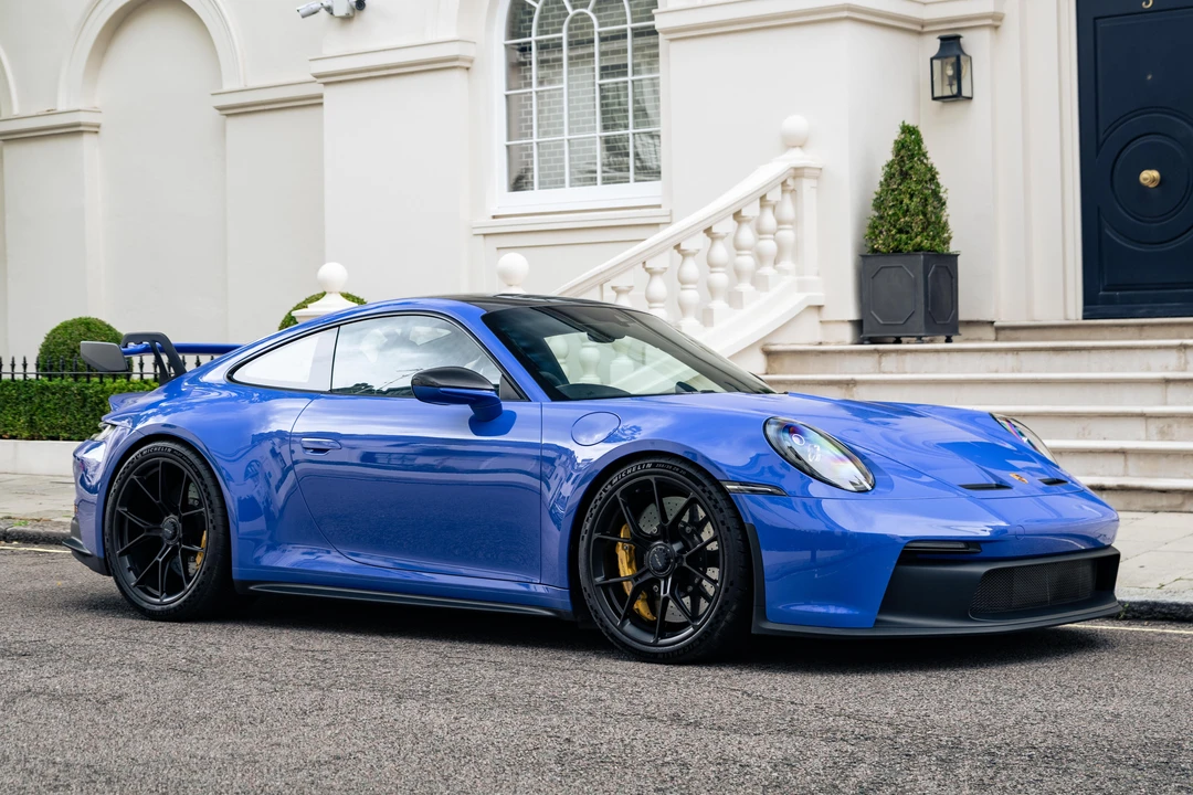 2023 Porsche 992 GT3 - Image 2 of 31