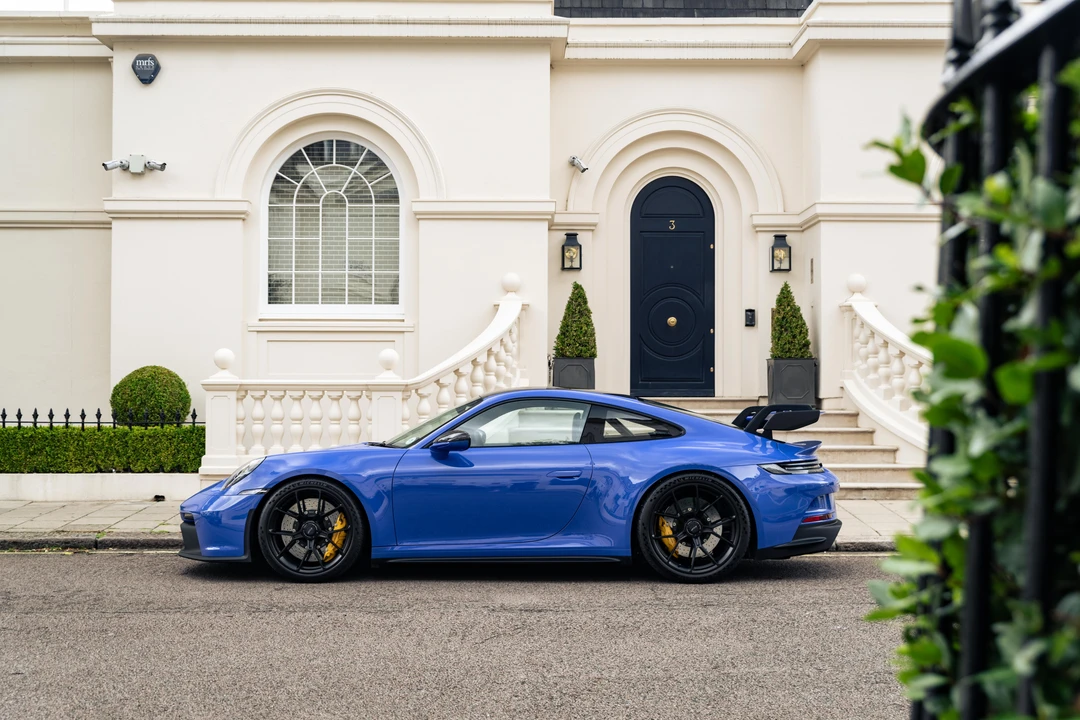 2023 Porsche 992 GT3 - Image 10 of 31