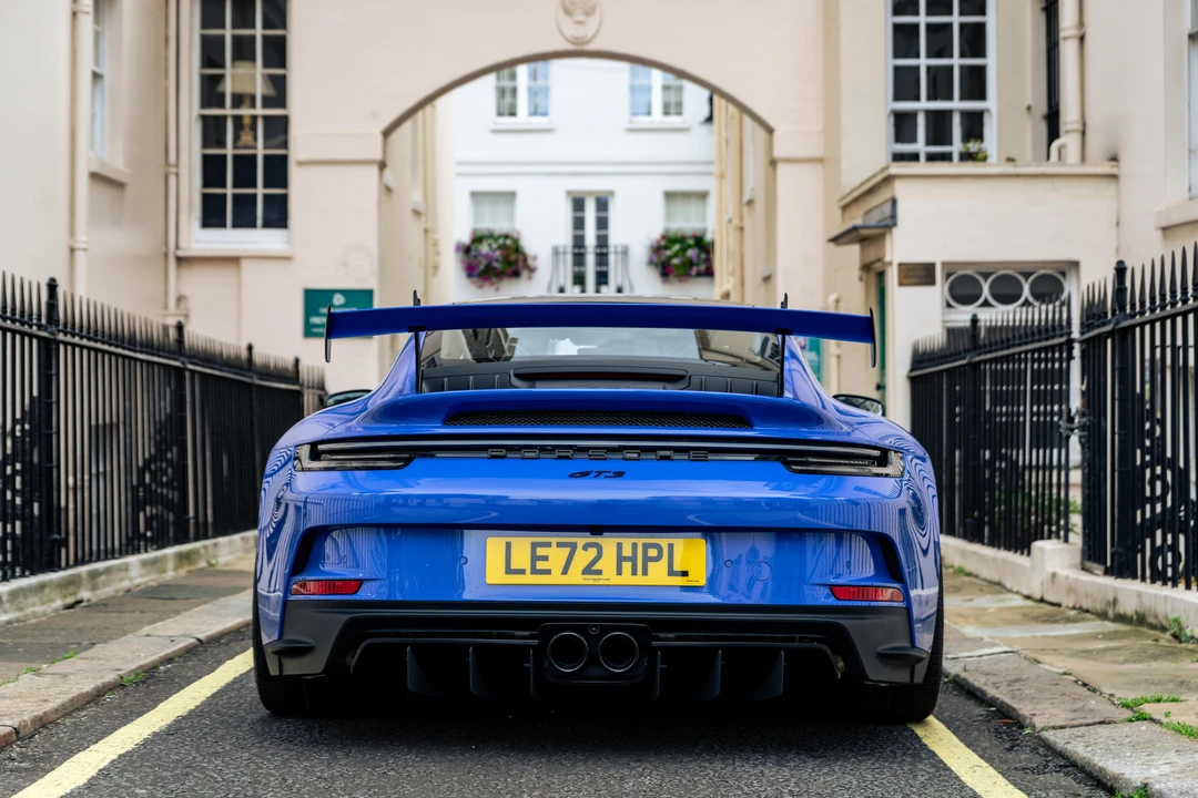 2023 Porsche 992 GT3 - Image 7 of 31