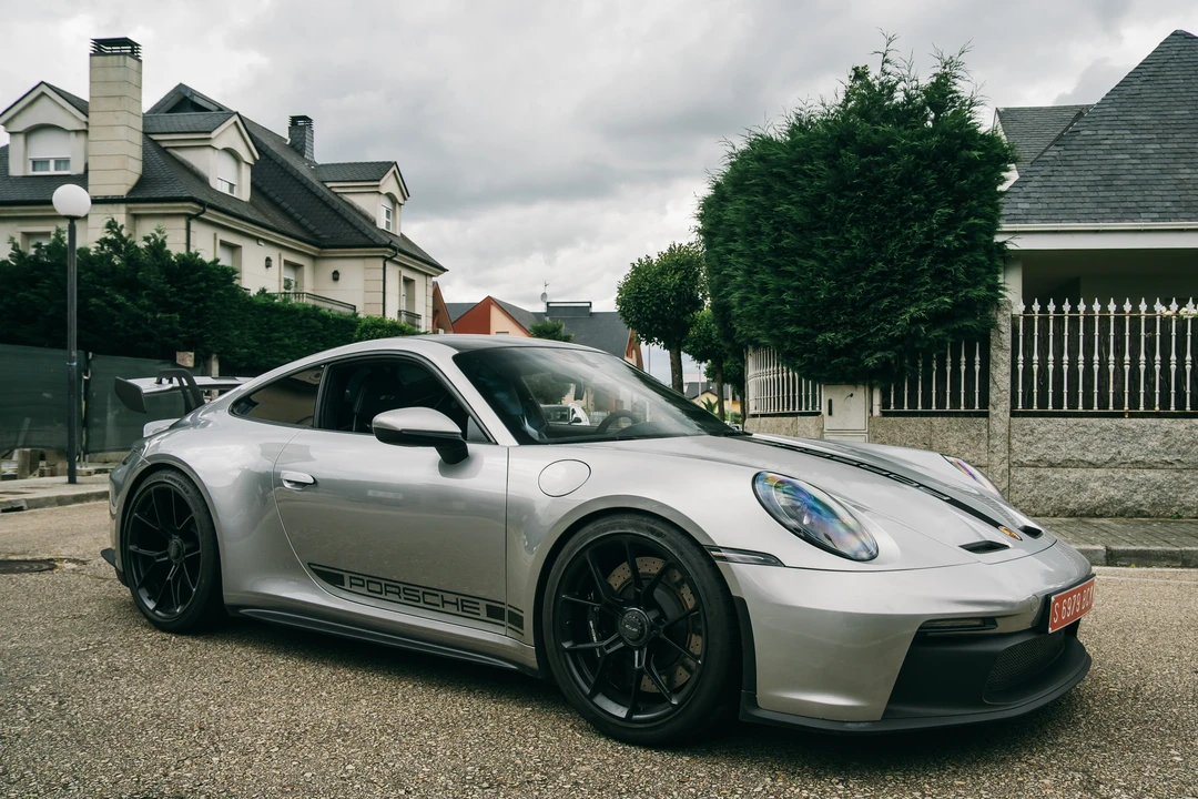 2022 Porsche 992 GT3 - Image 8 of 31