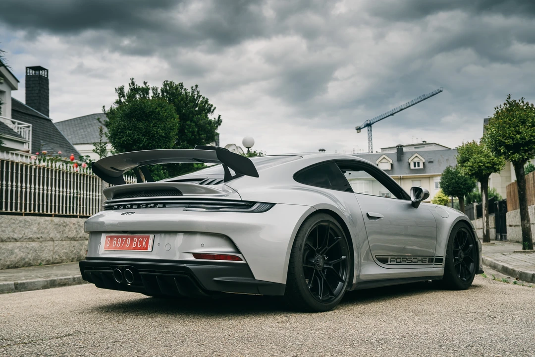 2022 Porsche 992 GT3 - Image 16 of 31