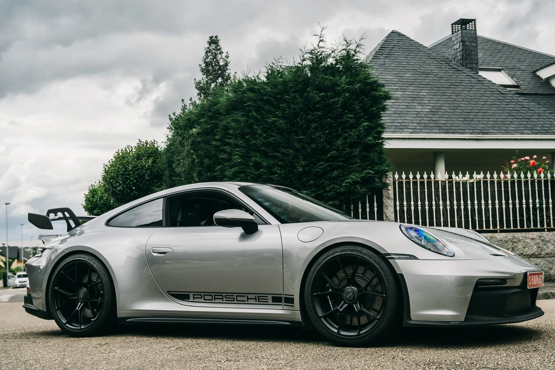 2022 Porsche 992 GT3 - Image 23 of 31