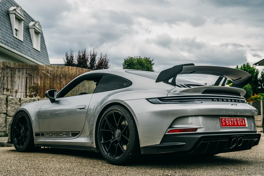 2022 Porsche 992 GT3 - Image 26 of 31