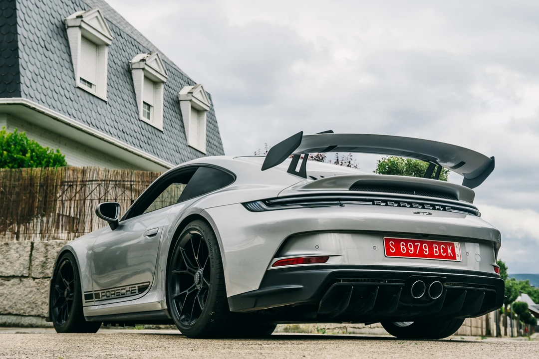 2022 Porsche 992 GT3 - Image 5 of 31