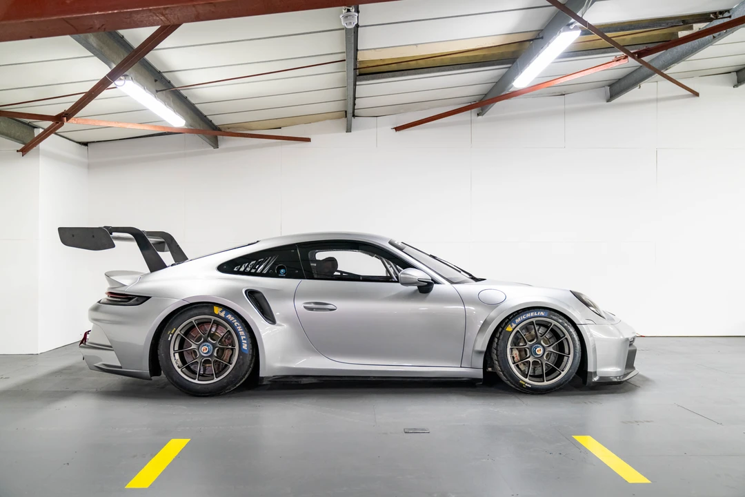 2023 Porsche 992 GT3 - Image 13 of 31
