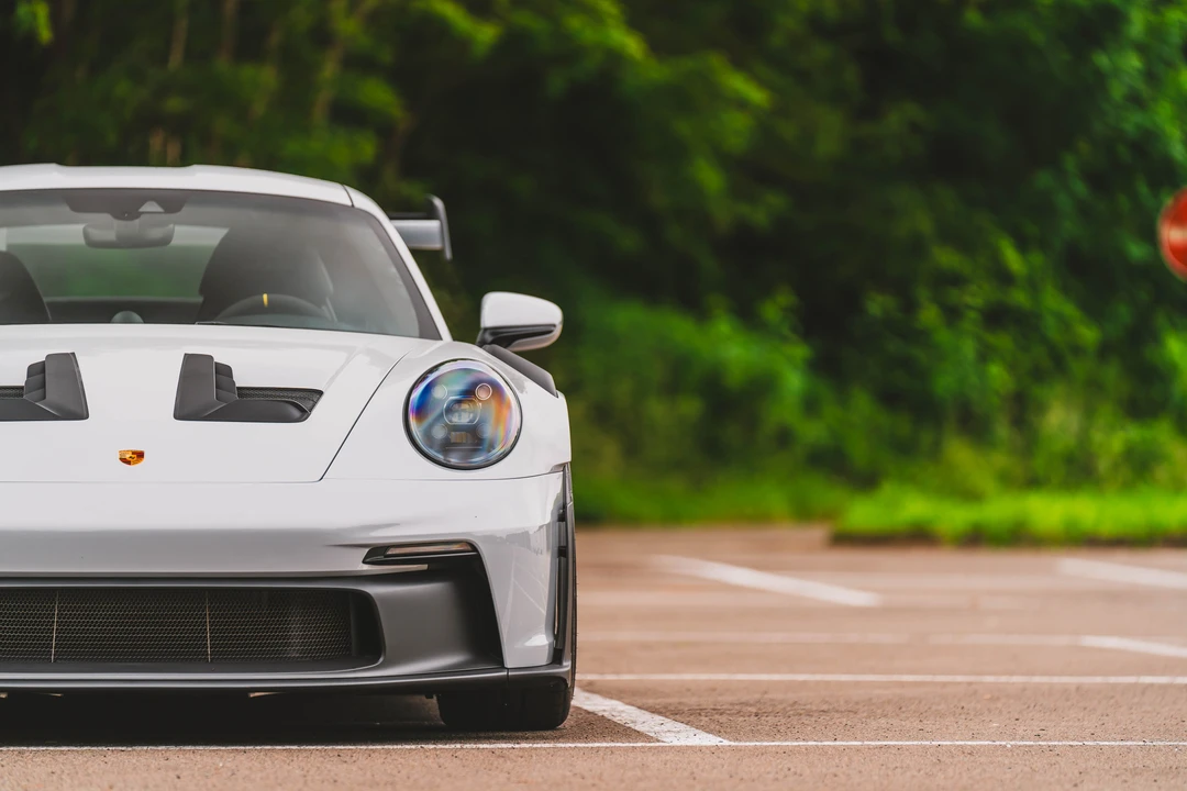 2023 Porsche 992 GT3 RS - Image 22 of 31
