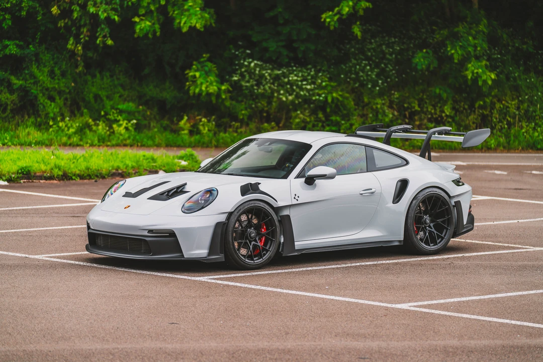 2023 Porsche 992 GT3 RS - Image 10 of 31