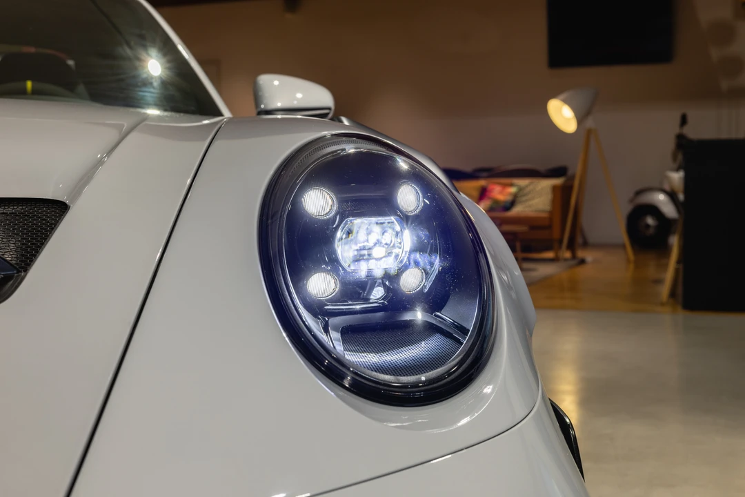 2023 Porsche 992 GT3 RS - Image 19 of 31