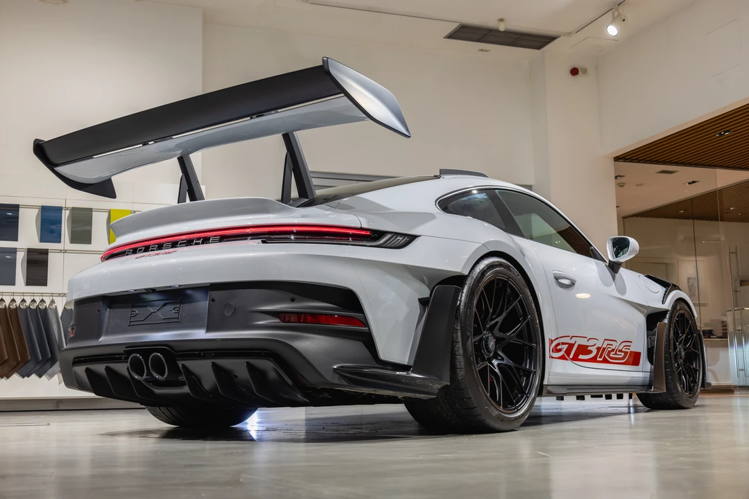 2023 Porsche 992 GT3 RS - Image 8 of 31