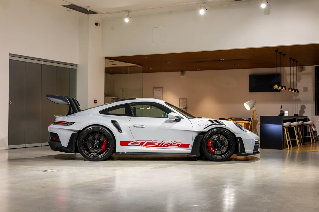 2023 Porsche 992 GT3 RS - Image 10 of 31