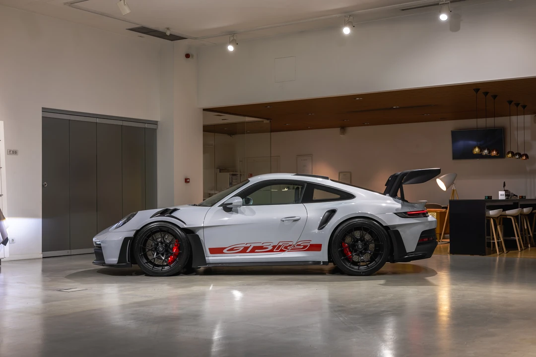 2023 Porsche 992 GT3 RS - Image 5 of 31