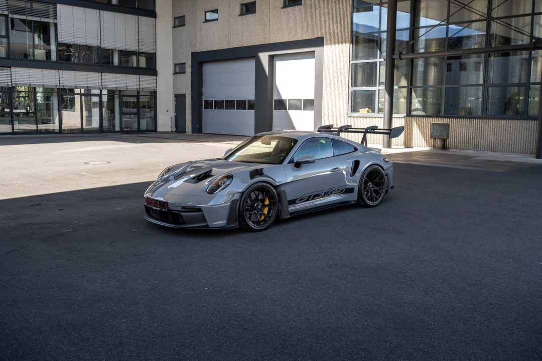 2022 Porsche 992 GT3 RS - Image 9 of 31