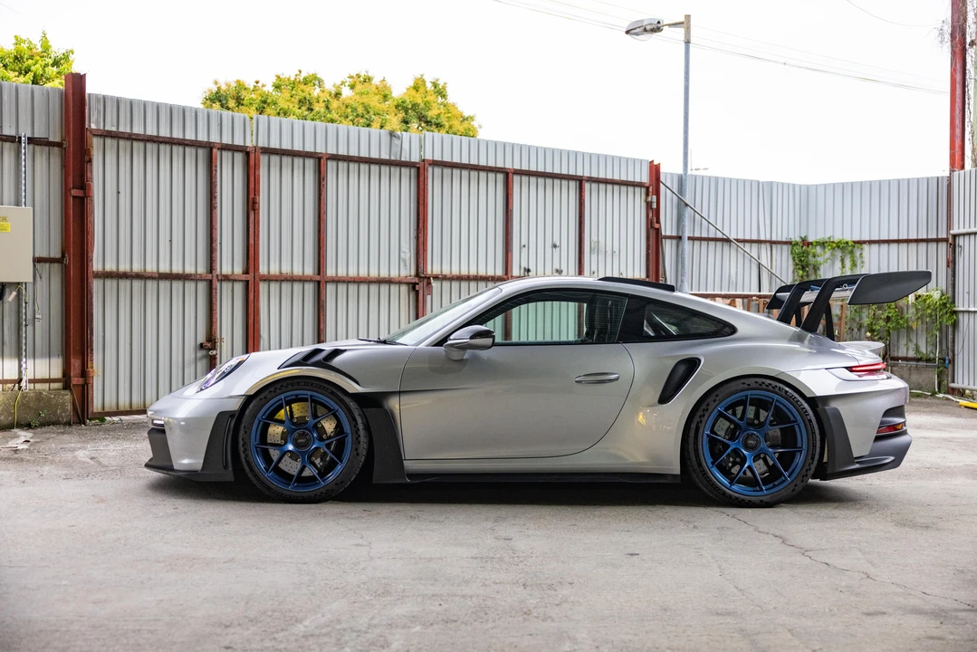 2023 Porsche 992 GT3 RS - Image 4 of 31