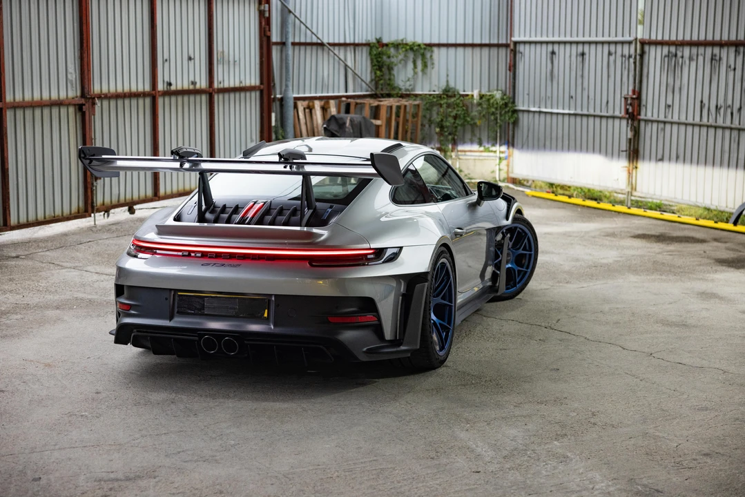 2023 Porsche 992 GT3 RS - Image 7 of 31