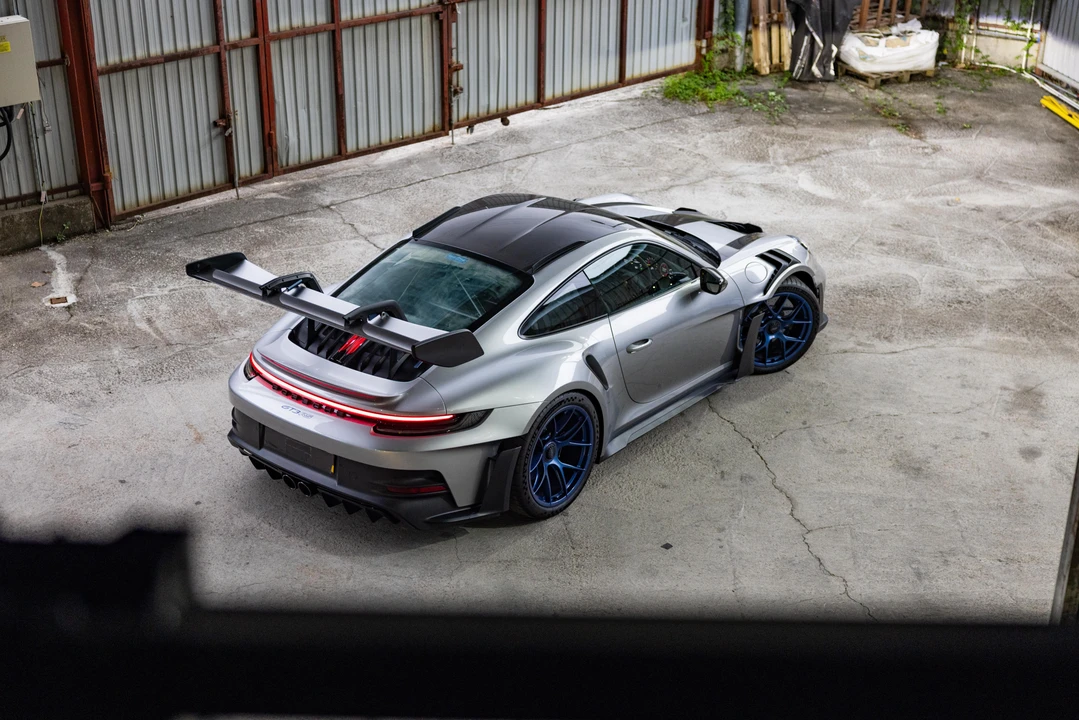 2023 Porsche 992 GT3 RS - Image 14 of 31