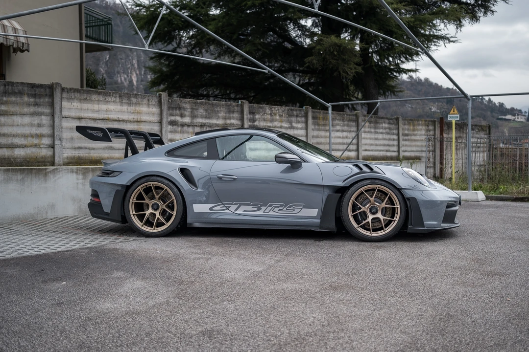 2023 Porsche 992 GT3 RS - Image 8 of 31