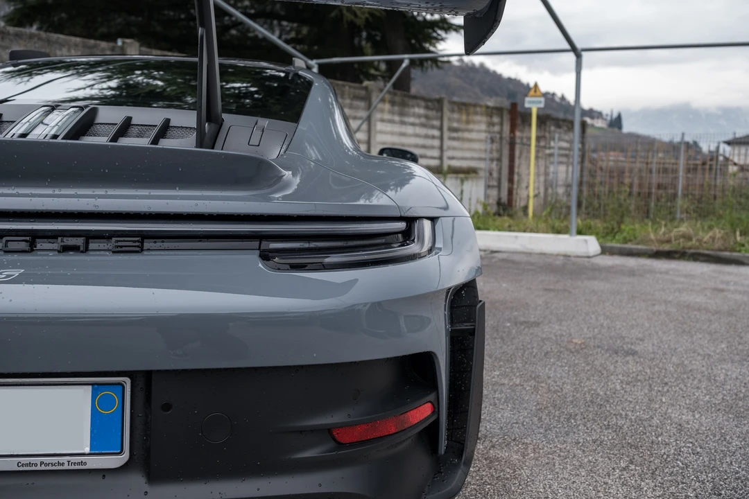 2023 Porsche 992 GT3 RS - Image 26 of 31