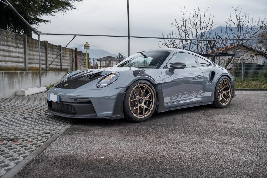 2023 Porsche 992 GT3 RS - Image 3 of 31