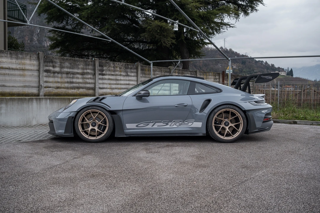 2023 Porsche 992 GT3 RS - Image 4 of 31