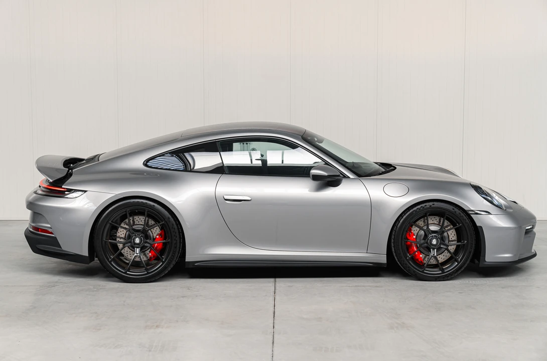 2023 Porsche 992 GT3 - Image 4 of 31